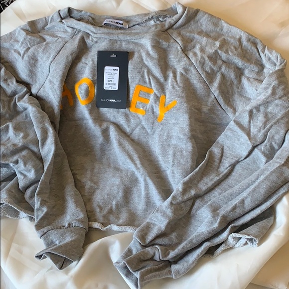 Perfect Crop top for spring weather! - Picture 3 of 3